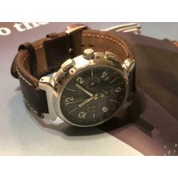 Horloge model Louis Vuitton Tambour