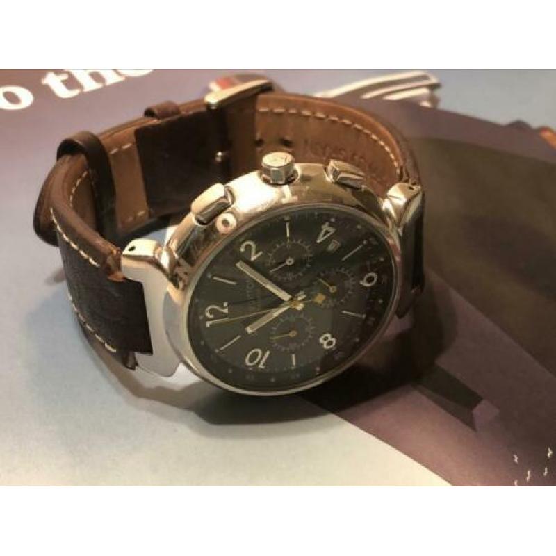 Horloge model Louis Vuitton Tambour