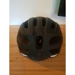 BBB BHE-29 Kite M/L 55-58 cm fietshelm nooit gebruikt