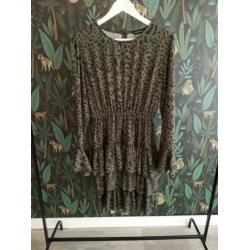Musthaves jurk maat L 40/42 legergroen dierenprint