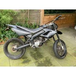 Derbi Senda SM (+ onderdelen)