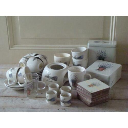 Servies 'Lavender', Jet (by Ter Steege), zo goed als nieuw