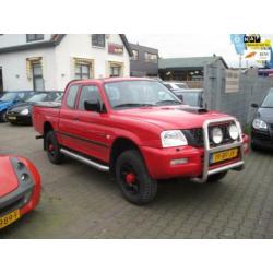 Mitsubishi L 200 2.5 TDi Club Cab 4x4 st bekr nap nw apk