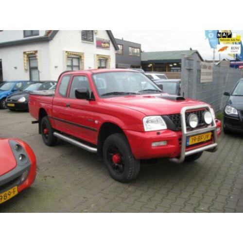 Mitsubishi L 200 2.5 TDi Club Cab 4x4 st bekr nap nw apk