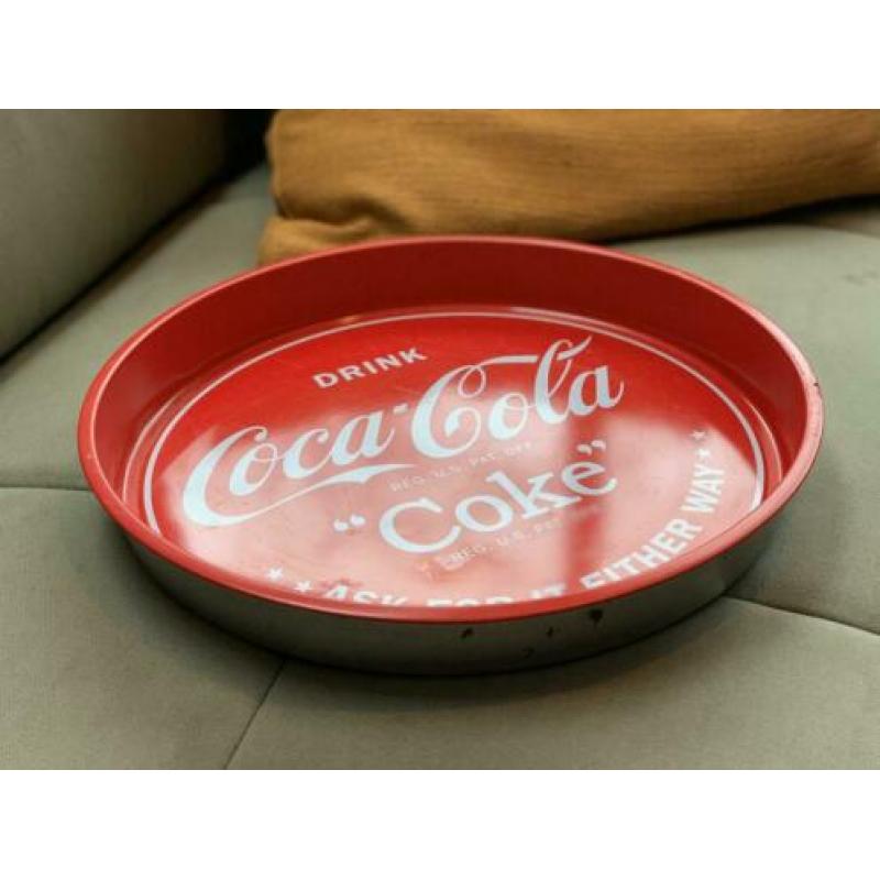 Mooi rood Coca Cola dienblad