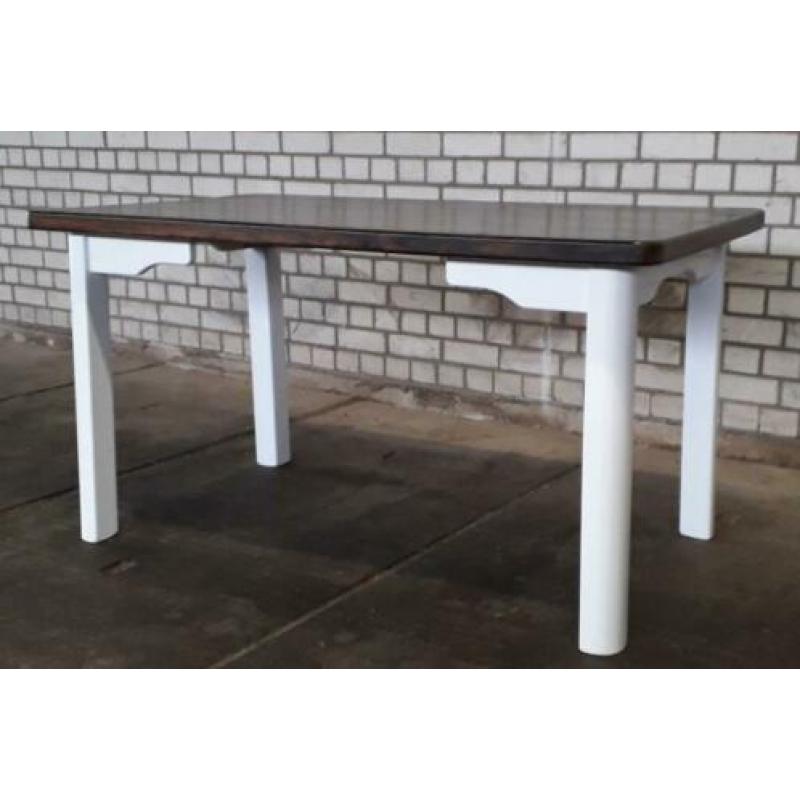 Landelijke eettafel