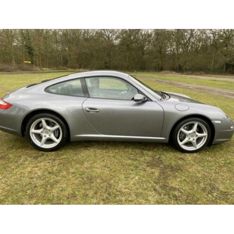 Porsche 911 3.6 Carrera Coupe 2005 Grijs