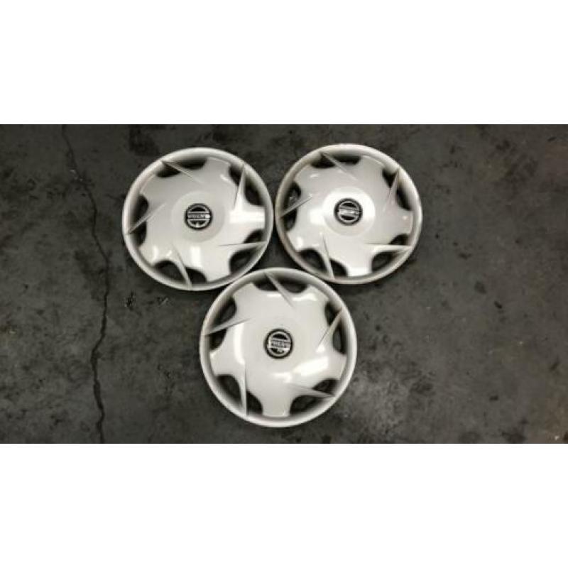 Volvo wieldoppen origineel 15 inch