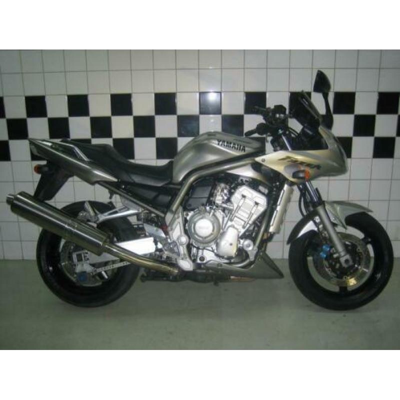 YAMAHA FZS 1000 FAZER (bj 2002)