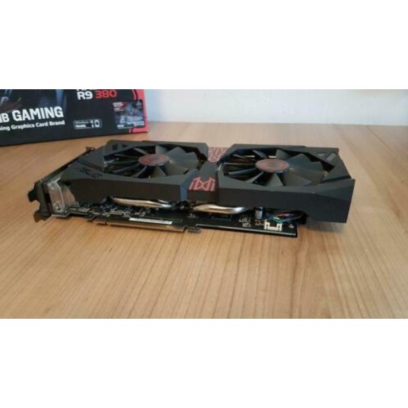 Te koop videokaart ASUS STRIX-R9380-DC2OC-4GD5-GAMING