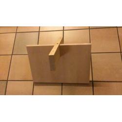 Te koop: 2 blank houten IKEA wandplanken, nieuw