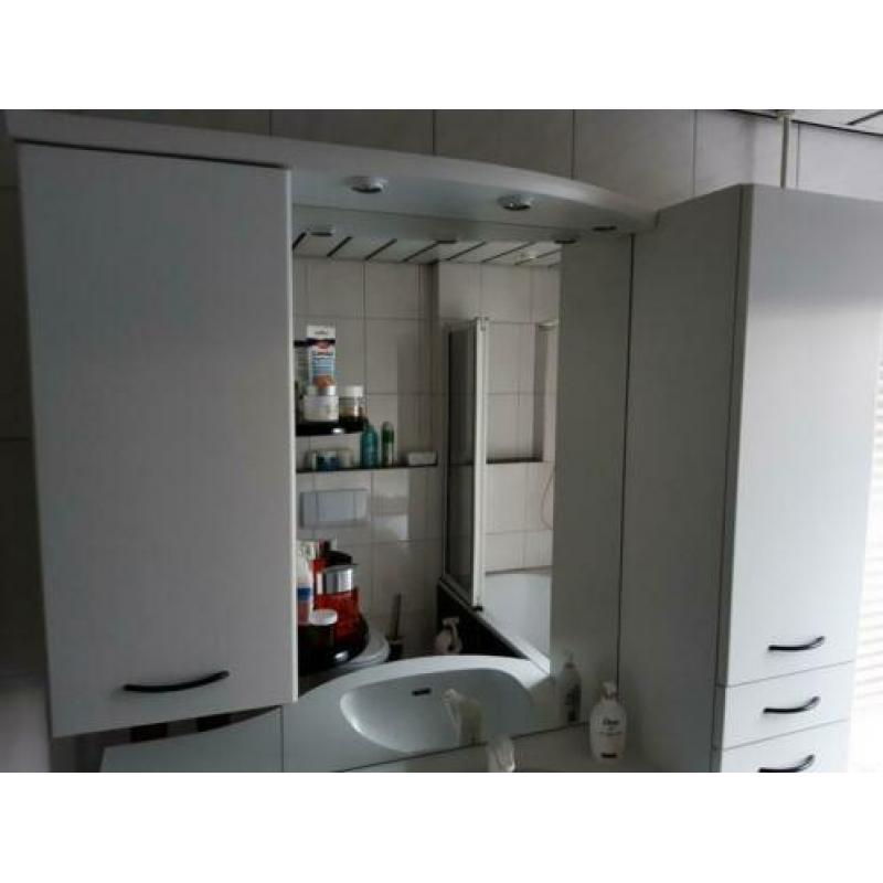 Complete badkamer of onderdelen