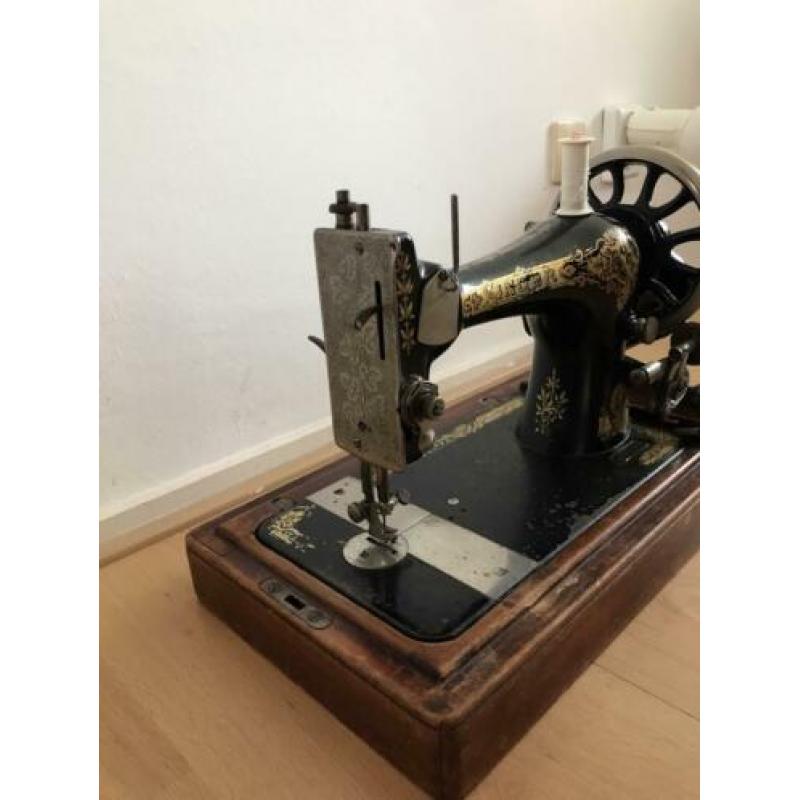 Antieke brocante Singer naaimachine handnaaimachine koffer