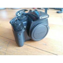 Canon EOS 400D Body. Incl 1gb CF geheugenkaart, lader, doos