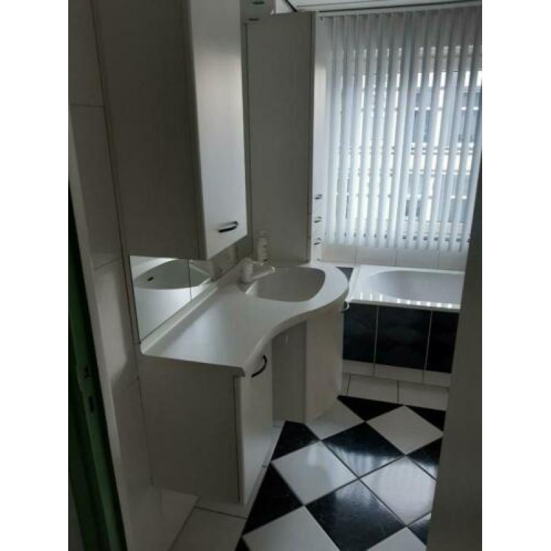 Complete badkamer of onderdelen