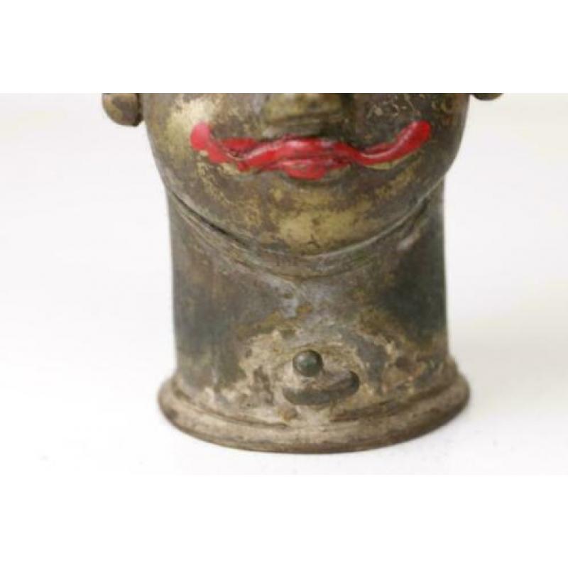 Oude Mukha Linga Cover