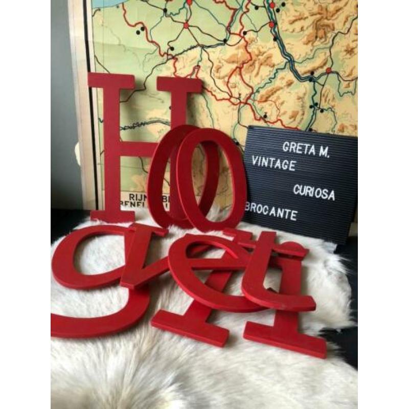 rode letters industrieel HOOGVLIET stoer vintage decoratie