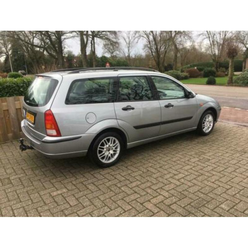 Ford Focus Wagon 1.6-16V Cool Edition