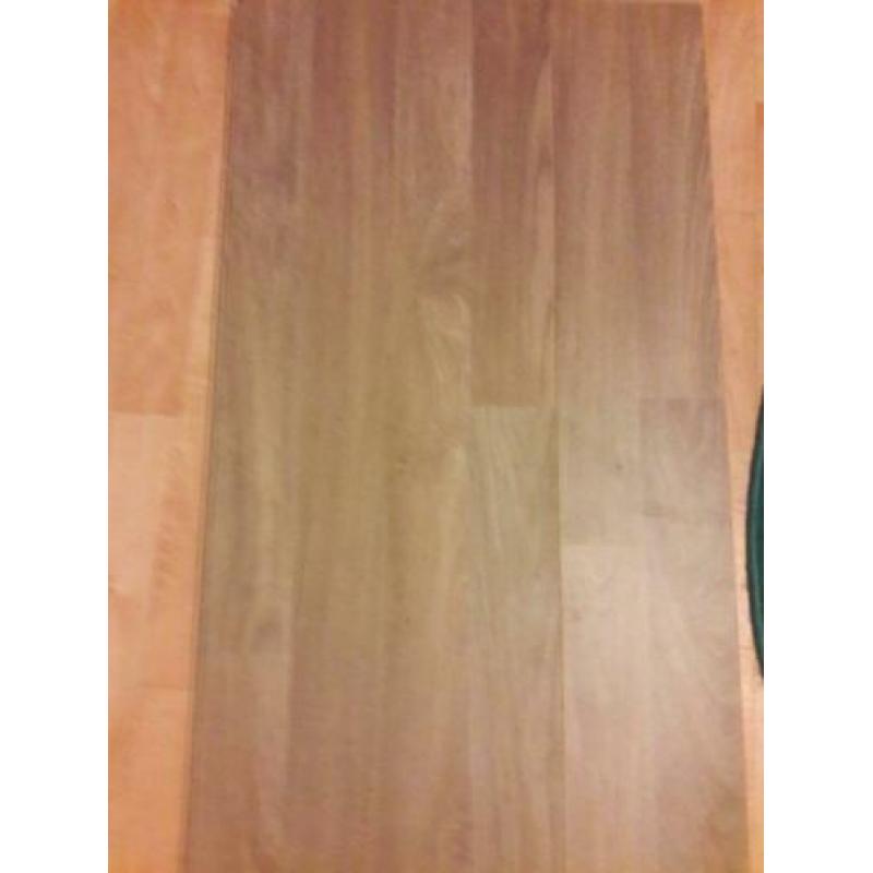 170 hele planken click laminaat.