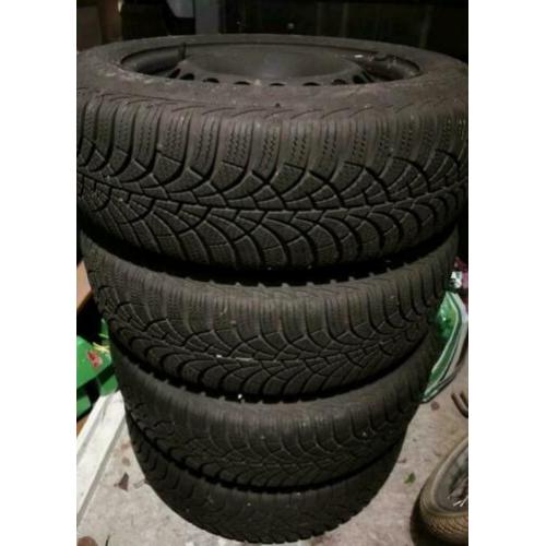 4 Goodyear winterbanden 4x100 opel corsa D - 185 65/R15