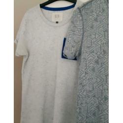 3 T-Shirts + blouse mt XS/S van The Sting, grijs/grijsblauw