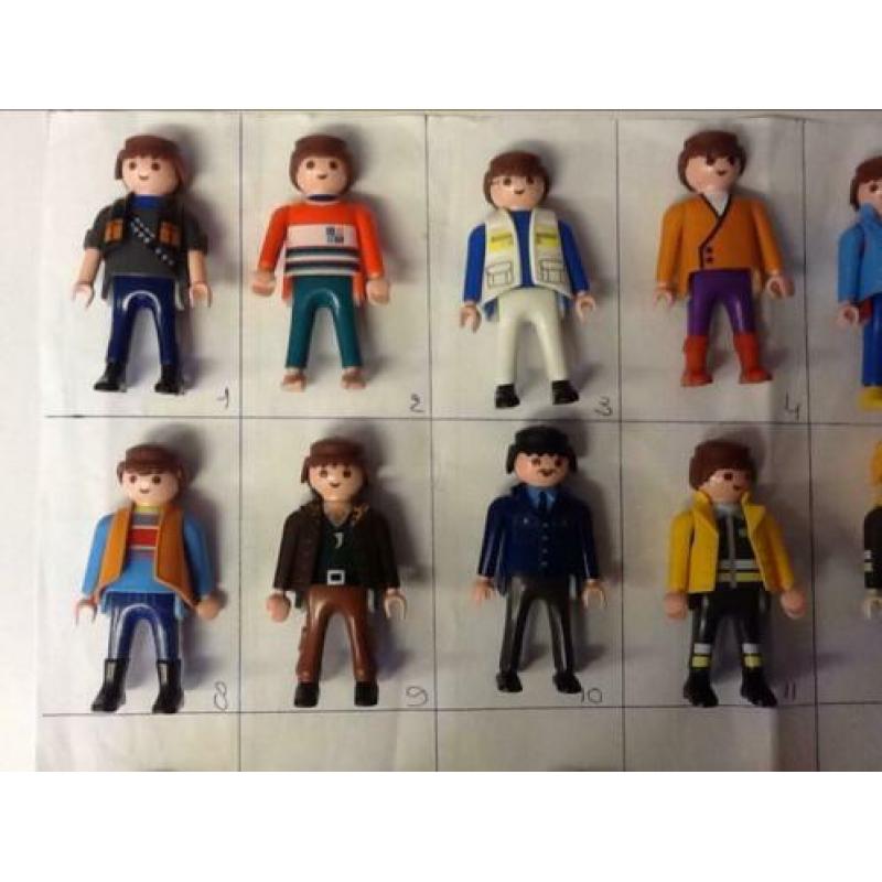 1J: diverse poppetjes van playmobil
