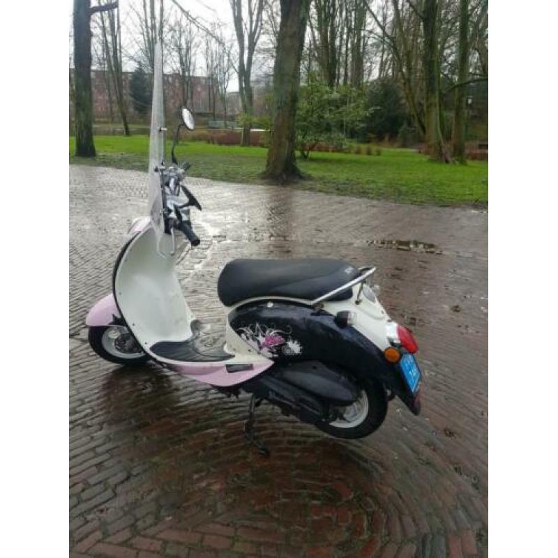 Sym Mio 2012 snor