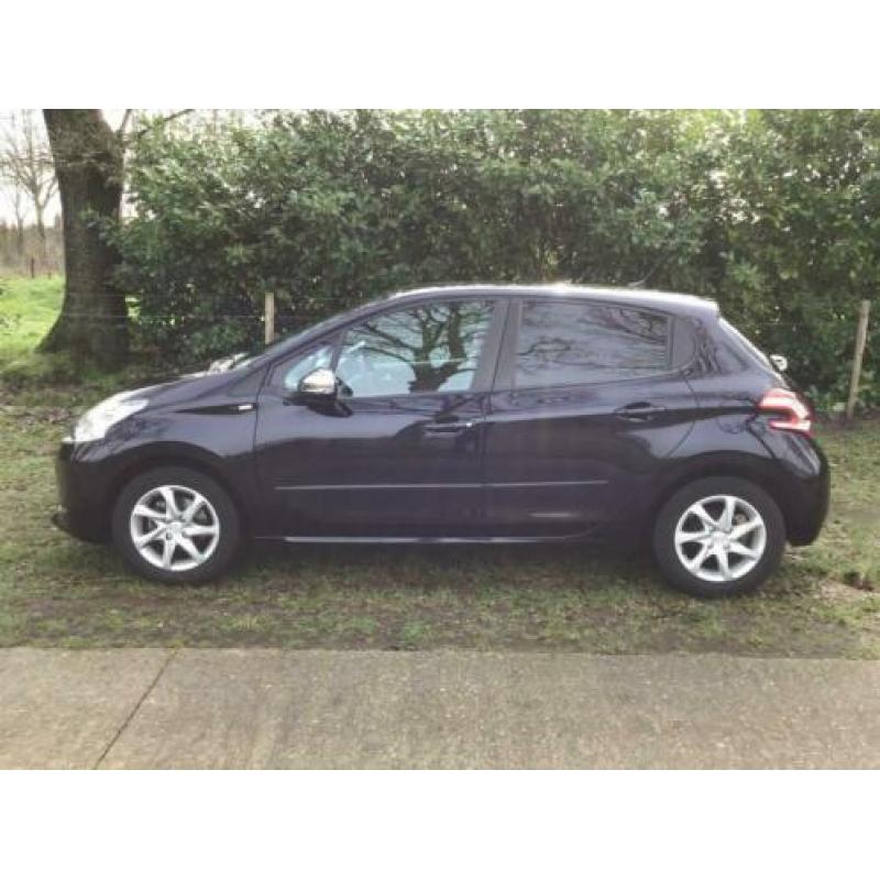 Peugeot 208 1.2 PureTech Style Pack zeer mooie staat incl. a