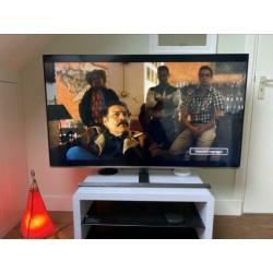 Samsung 55 inch 4 x gebruikt. Tv zit nog in de folie.