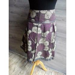 Bruin met witte en paarse glimmer bloemen Soho rok maat 44