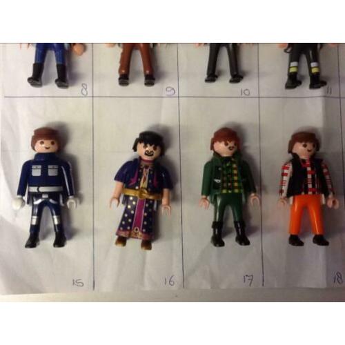 1J: diverse poppetjes van playmobil