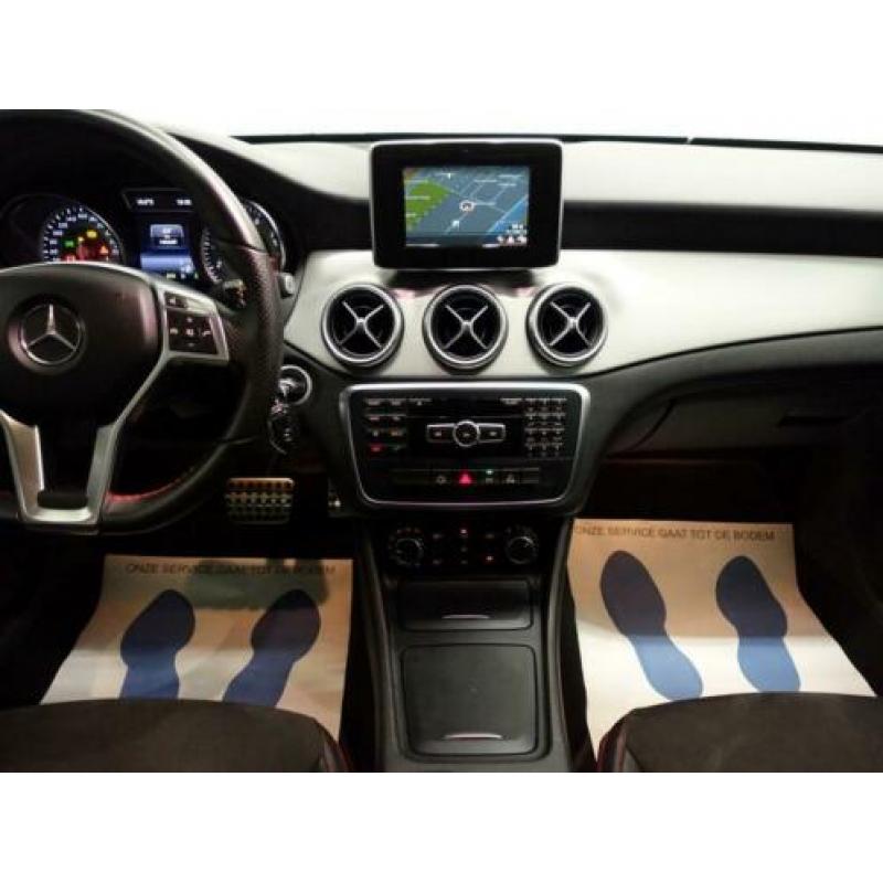 Mercedes-Benz CLA-Klasse 200 Urban AMG Autom Hleer, Camera,