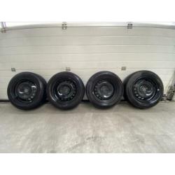 Set winterbanden/stalen velgen voor Renault Clio/Captur