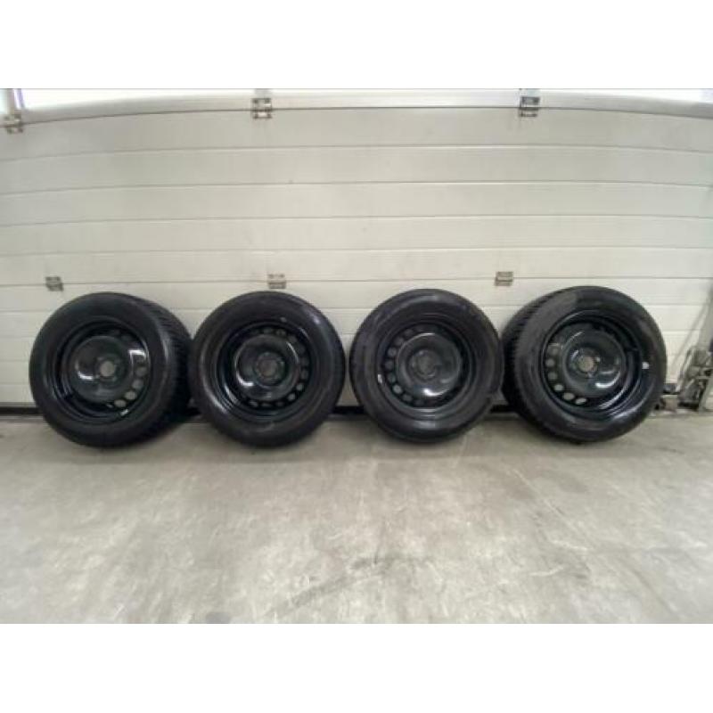 Set winterbanden/stalen velgen voor Renault Clio/Captur