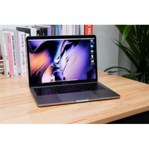 Macbook Pro 13 inch Touch Bar 3.1GhZ