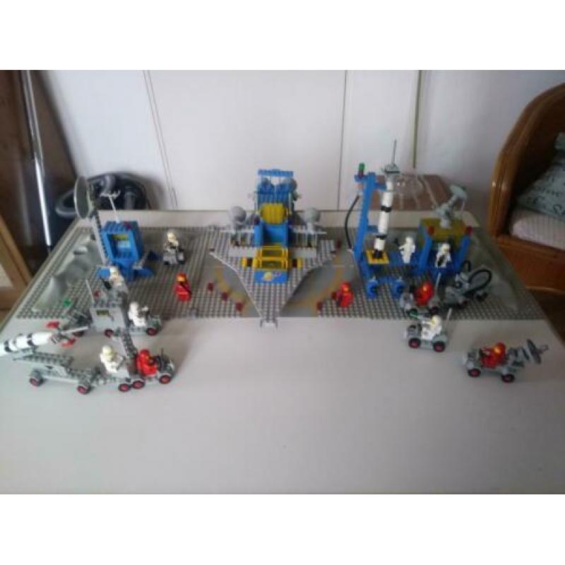 Partij Lego space classic met 928 compleet.