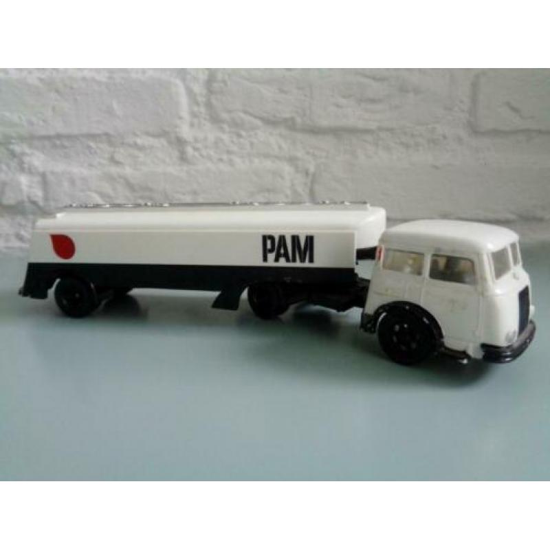 Siku plastic tankwagen PAM