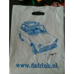 4 Daf speldjes + tasje dafclub