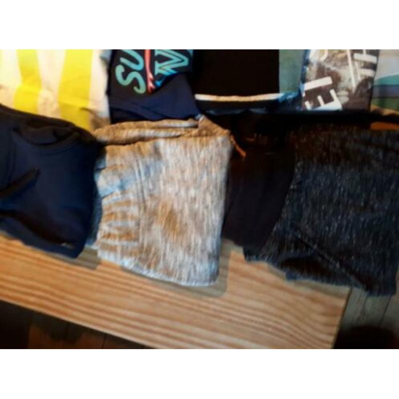 Leuk pakket kleding maat 116/122