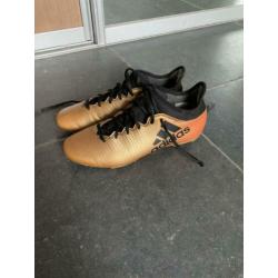 Adidas voetbalschoenen 41,5