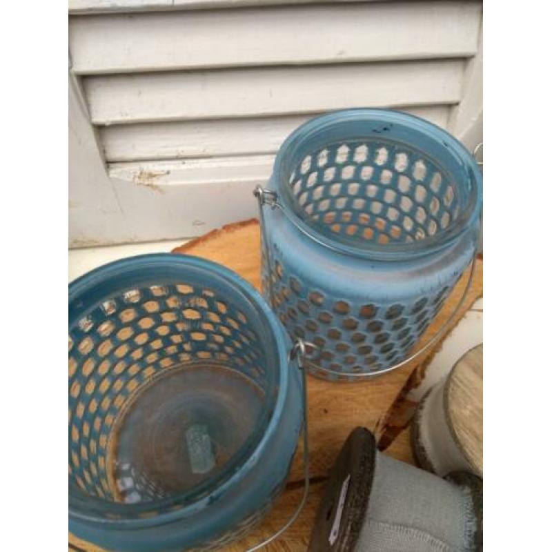 Set a 2 blauwe windlichten glas ijsblauw