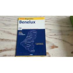 Pakket met 14 reisboeken