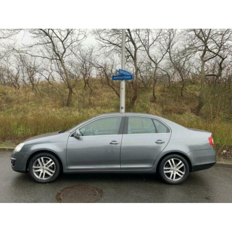 Volkswagen Jetta 2.0 FSI Sportline Clima Nette staat! NAP!