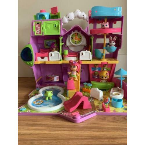 Pinypon hotel met 3 speelfiguren