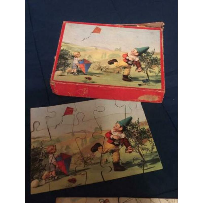 Meer dan 50 jaar oude houten puzzels. Nog in goede staat .