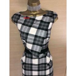 jurk met geruit dessin en ceintuur karen millen maat 10/38 n