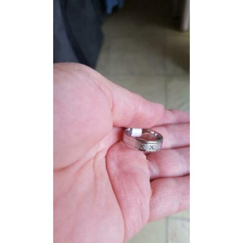 RVS Ring met Romeinse Cijfers Maat 17 Kleur Zilver Nieuw