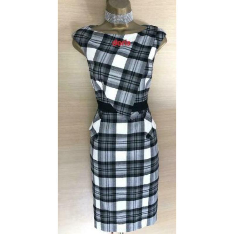 jurk met geruit dessin en ceintuur karen millen maat 10/38 n