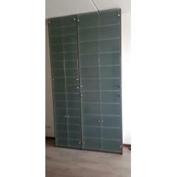 Cd kast 260 x 32 x 139 2 delen
