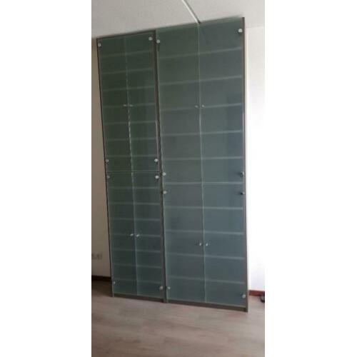 Cd kast 260 x 32 x 139 2 delen